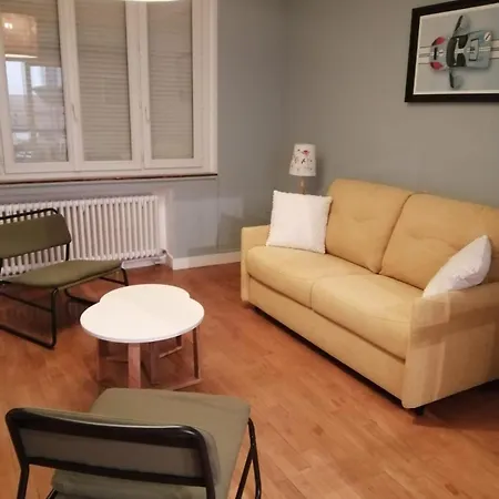 Duplex 6 People Near Tram Circuit Station Appartement Le Mans