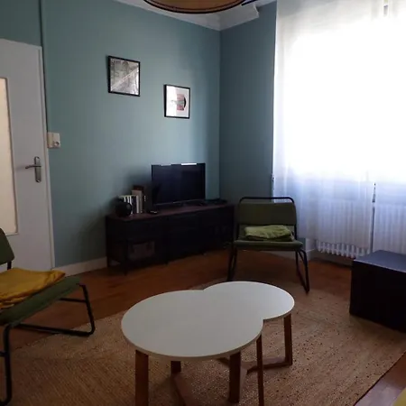 Duplex 6 People Near Tram Circuit Station *