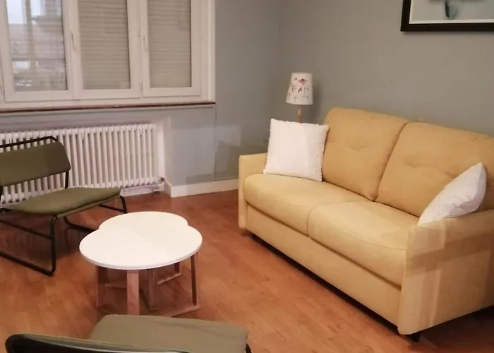 Duplex 6 People Near Tram Circuit Station Appartement Le Mans