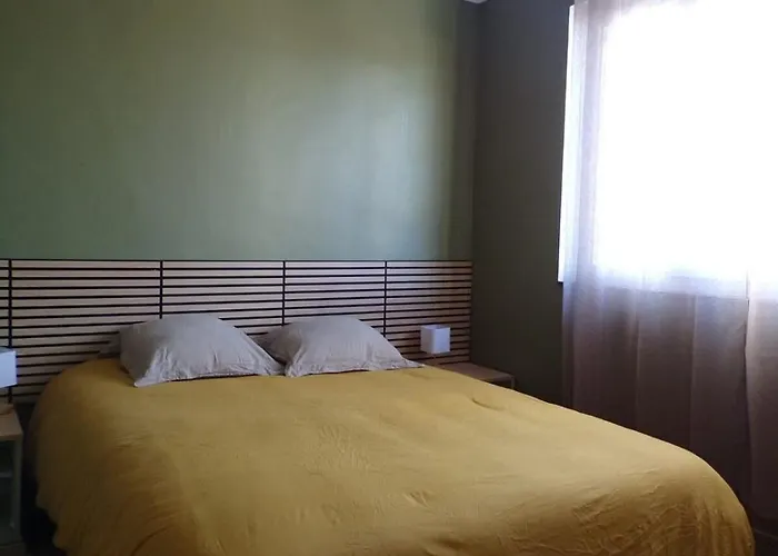 Duplex 6 People Near Tram Circuit Station Appartamento