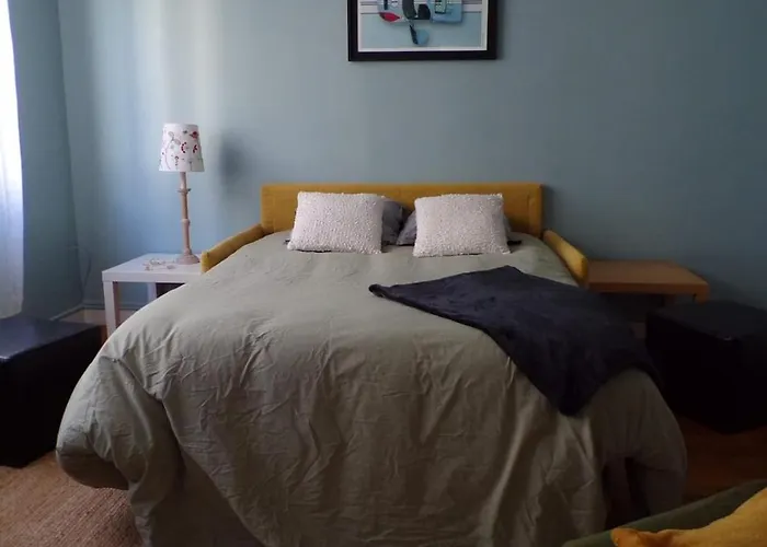 Duplex 6 People Near Tram Circuit Station * Le Mans